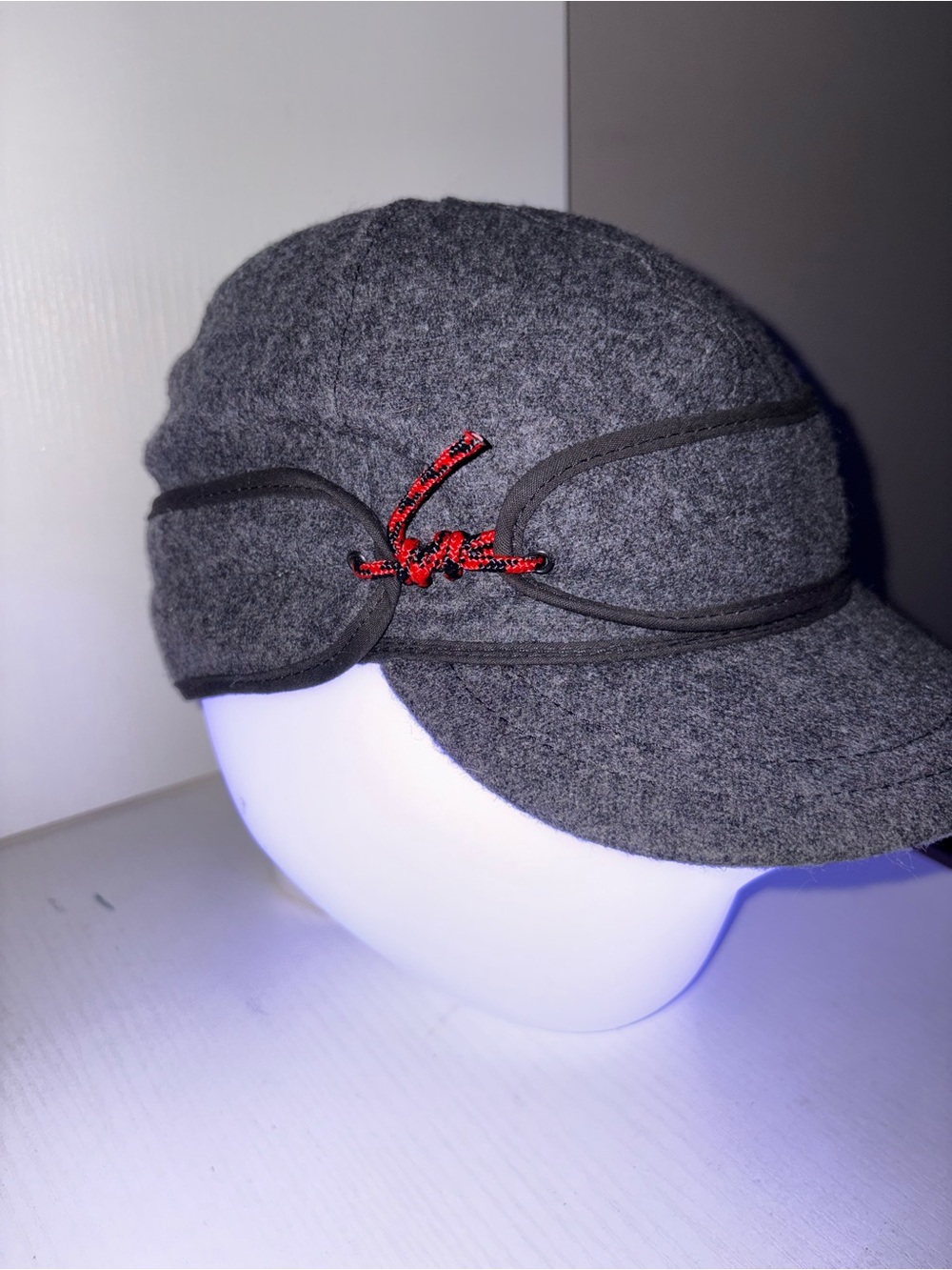 Stormy Kromer Cap Gray Wool Winter Ear Flap Hat Size 71/4 Like New